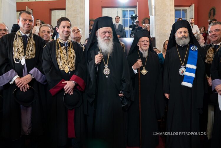 Ανακηρύχτηκε Επίτιμος Διδάκτορας του Ε.Κ.Π.Α. ο Αρχιεπίσκοπος Αυστραλίας Μακάριος