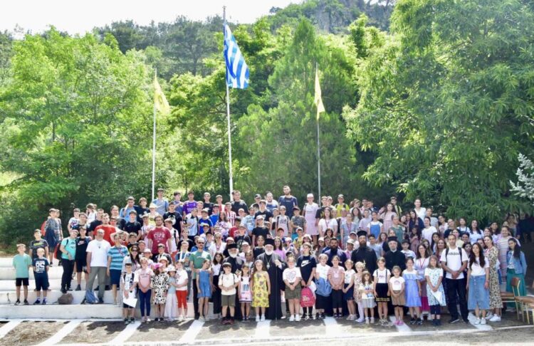 Στην αγκαλιά της Παναγίας της Δαδιάς