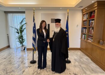 Συνάντηση  Μητροπολίτου Καλαβρύτων  με την Υπουργό Παιδείας και Θρησκευμάτων 