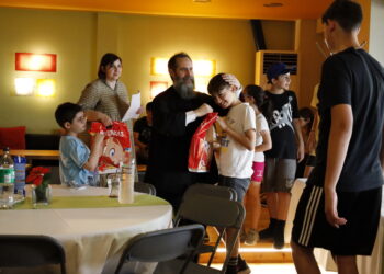 Γιορτή για την ιερατική οικογένεια στην Ι. Αρχιεπισκοπή Αθηνών