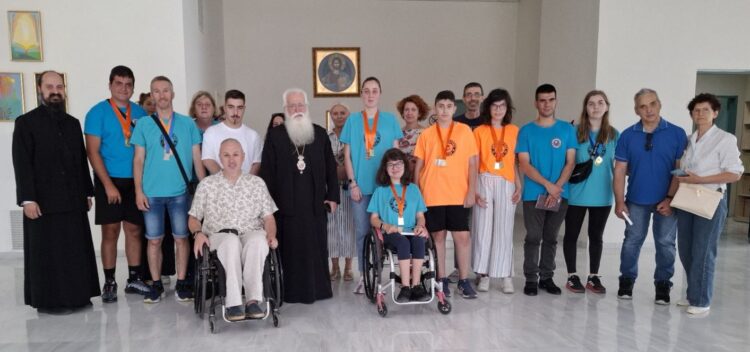 Συγκινητική συνάντηση ευγνωμοσύνης των «Αργοναυτών ΑμεΑ» με τον Σεβασμιώτατο Μητροπολίτη Δημητριάδος