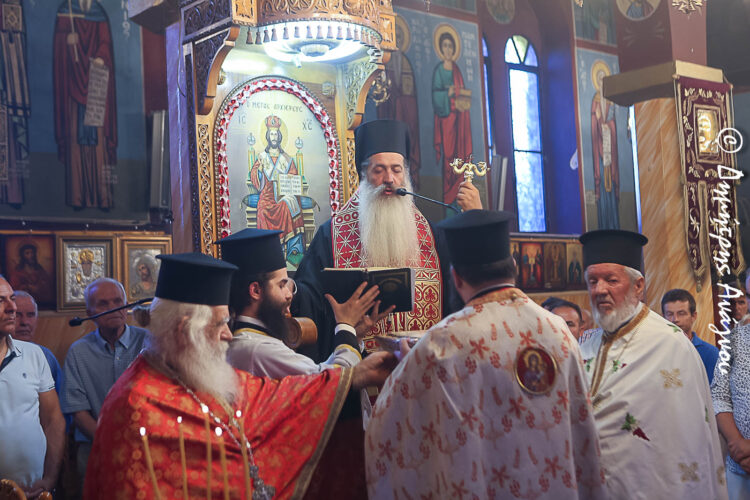 «Ανοίγετε την καρδιά σας στην Αγία Παρασκευή»