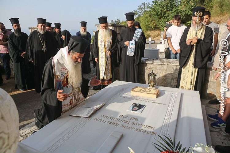 Φθιώτιδος Συμεών: «Ο προκάτοχος μου Νικόλαος είναι παρών στην ζωή μας»
