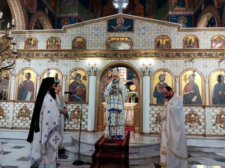 Ο ΕΠΙΣΚΟΠΟΣ ΣΚΟΠΕΛΟΥ ΣΤΗΝ ΕΝΟΡΙΑ ΑΓΙΩΝ ΑΝΑΡΓΥΡΩΝ ΧΑΛΚΙΔΟΣ