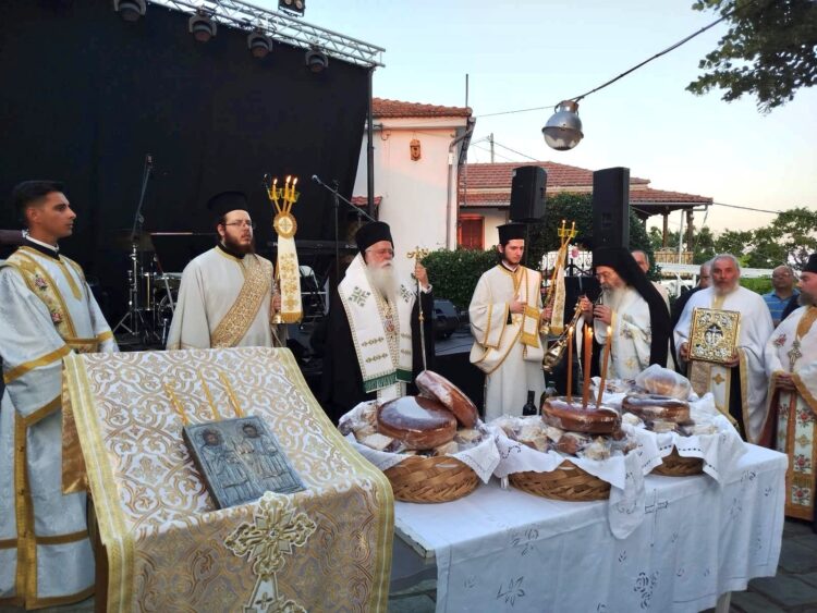 Χειροθεσία νέου Οικονόμου στον πανηγυρίζοντα Ιερό Ναό Αγίων Αναργύρων Πορταριάς