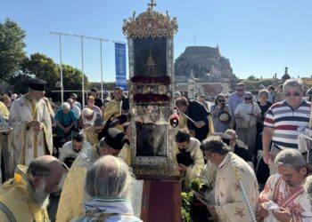 ΜΕΓΑΛΟΠΡΕΠΗ ΛΙΤΑΝΕΙΑ ΤΟΥ ΣΚΗΝΩΜΑΤΟΣ ΤΟΥ ΑΓΙΟΥ ΣΠΥΡΙΔΩΝΟΣ ΣΤΗΝ ΚΕΡΚΥΡΑ