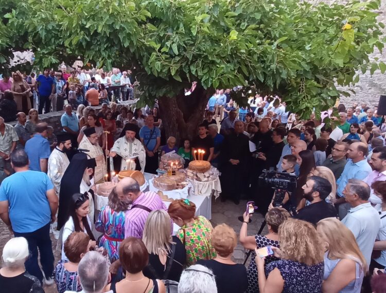 Ο εσπερινός της Μεταμορφώσεως στο Ανδρομονάστηρο Μεσσηνίας