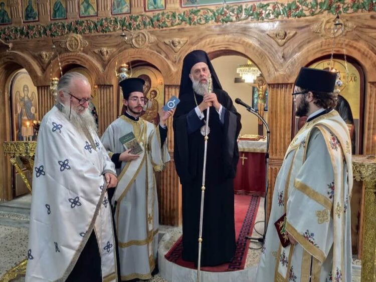 Ο Μητροπολίτης Θεσσαλιώτιδος στον Εσπερινό και την Παράκληση της Παναγίας στον Άγιο Αθανάσιο Λαμπερού