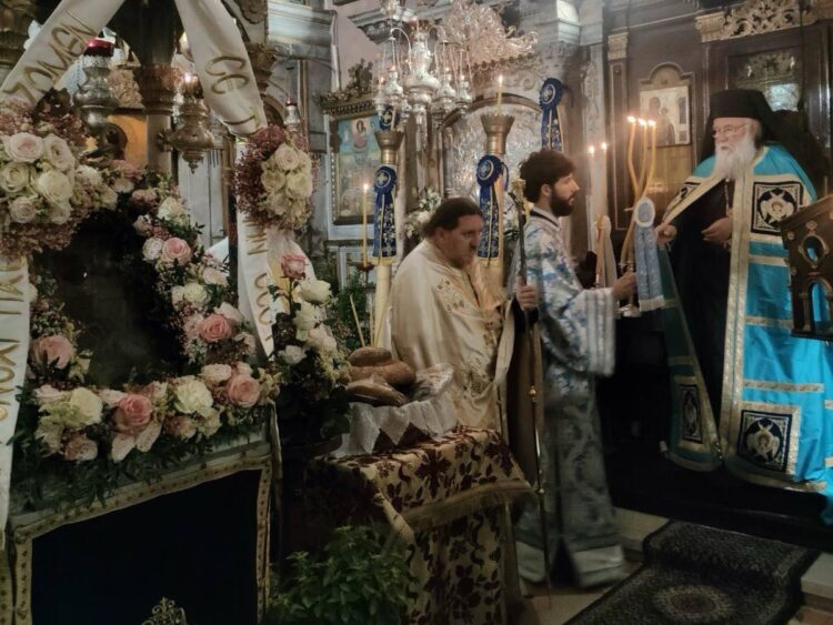 Ο Εσπερινός της Κοιμήσεως της Υπεραγίας Θεοτόκου στην Κέρκυρα