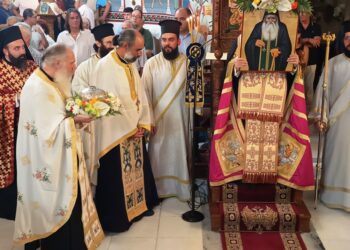 Πανηγυρικός Εσπερινός στο νησί της Πάρου