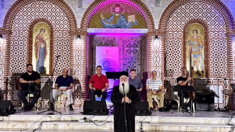 Δημητριάδος Ιγνάτιος: «Να ανοίξουμε την πόρτα της καρδιά μας στον Χριστό  ζώντας, όπως η Παναγιά μας, με καθαρότητα και ταπείνωση»