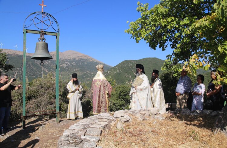 Πρώτη Ἀρχιερατική θεία Λειτουργία στήν Ἱερὰ Μονὴ Φιλοθέου Νεοκάστρου Ναυπακτίας