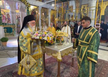 Παλλαϊκός ο εορτασμός της Υψώσεως του Τιμίου Σταυρού στην Εκκλησία της Δημητριάδος