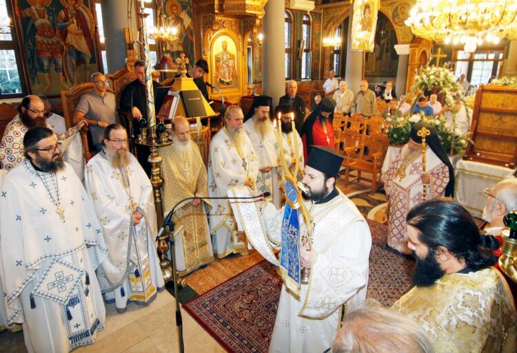 Η ΑΦΘΑΡΤΟΣ ΔΕΞΙΑ ΤΟΥ ΑΓ. ΝΕΚΤΑΡΙΟΥ ΣΤΗΝ ΠΑΝΗΓΥΡΗ ΤΗΣ ΠΑΝΤΑΝΑΣΣΗΣ (ΕΔΕΣΣΑ)