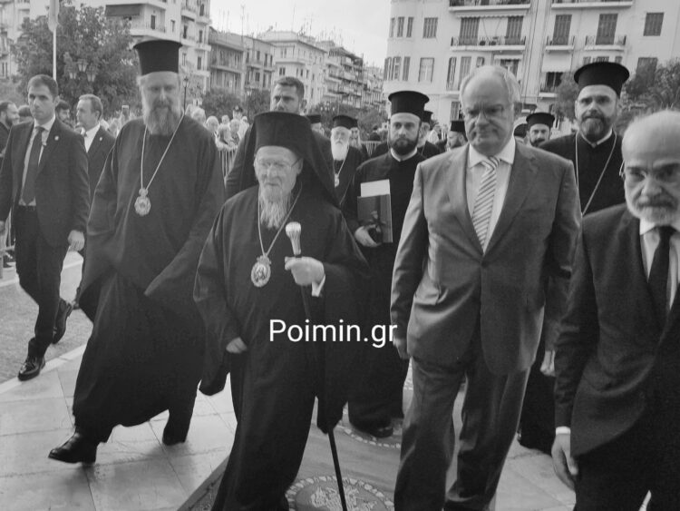 ΒΙΝΤΕΟ | Υποδοχή Προκαθημένων στον Άγιο Δημήτριο για το Β΄ Διεθνές Συνέδριο του περιοδικού Θεολογία