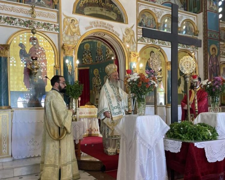 Η ΥΨΩΣΗ ΤΟΥ ΤΙΜΙΟΥ ΣΤΑΥΡΟΥ ΣΤΗ ΧΑΛΚΙΔΑ