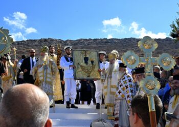 ΛΑΜΠΡΟΣ Ο ΕΟΡΤΑΣΜΟΣ ΤΗΣ ΜΥΡΤΙΔΙΩΤΙΣΣΑΣ ΣΤΟ ΝΗΣΙ ΤΗΣ ΤΑ ΚΥΘΗΡΑ