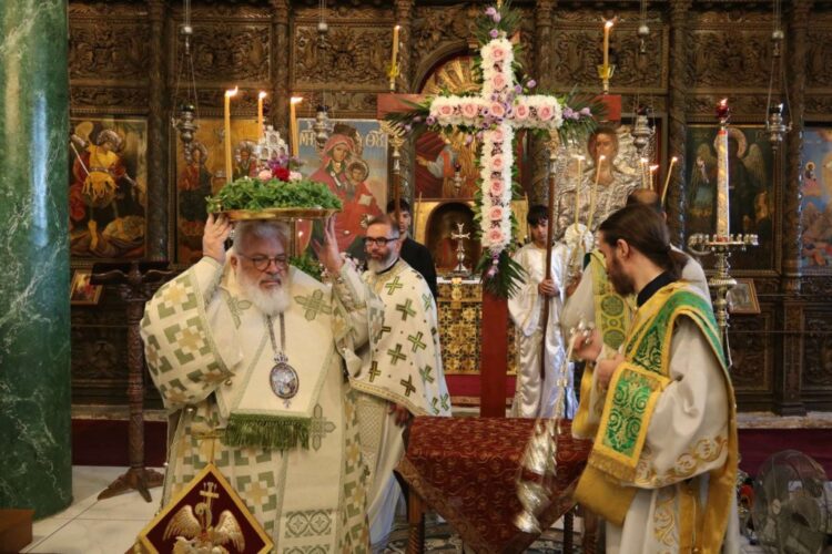 Χαίροις, ὁ τοῦ Κυρίου Σταυρός…
