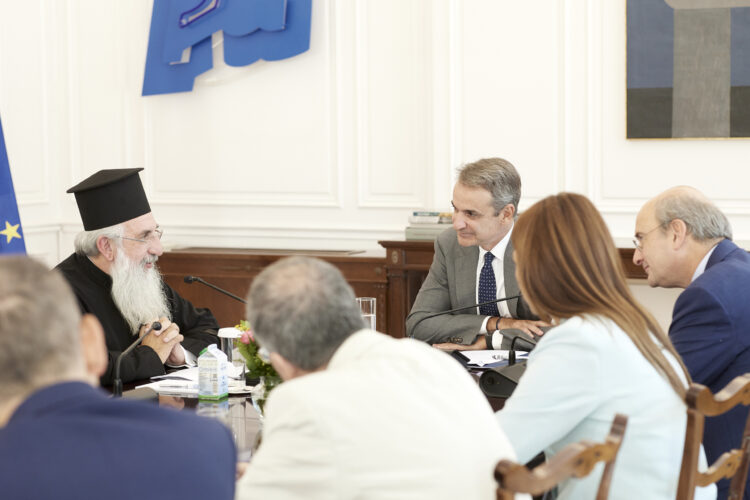 Μητσοτάκης – Εκκλησία Κρήτης: Θερμή συνάντηση και δέσμευση για στενή συνεργασία
