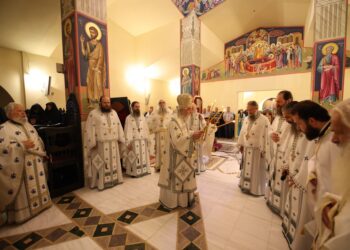 Ο Μητροπολίτης Φωκίδος εόρτασε τα ονομαστήριά του στην Ιερά Μονή Αγίων Νεκταρίου και Φανουρίου