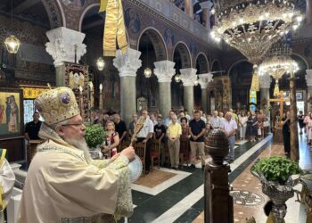 Η Ύψωση του Τιμίου Σταυρού στην Λάρισα