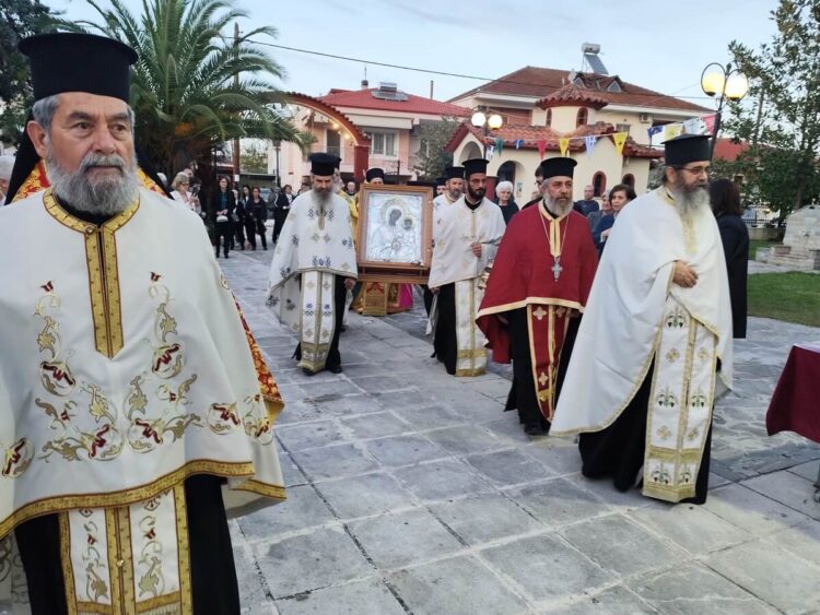 Πανηγυρικός Εσπερινός Αγίου Δημητρίου και υποδοχή της Παναγίας Δεμερλιώτισσας στον Ι.Ν. Αγίου Δημητρίου Καρδίτσης