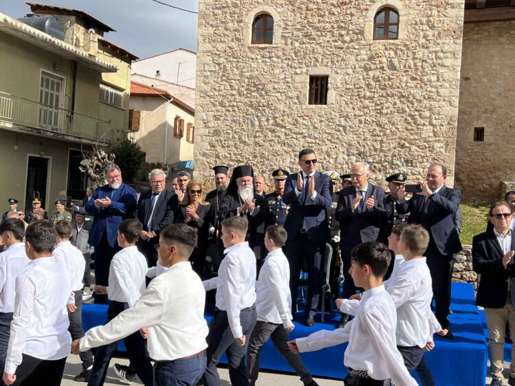 ΕΟΡΤΑΣΜΟΣ ΤΗΣ ΑΓΙΑΣ ΣΚΕΠΗΣ   ΚΑΙ ΤΗΣ  ΕΘΝΙΚΗΣ ΕΠΕΤΕΙΟΥ ΣΤΑ  ΚΑΛΑΒΡΥΤΑ