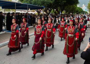 Με λαμπρότητα και συγκίνηση η Καλαμάτα τίμησε την Εθνική Επέτειο της 28ης Οκτωβρίου