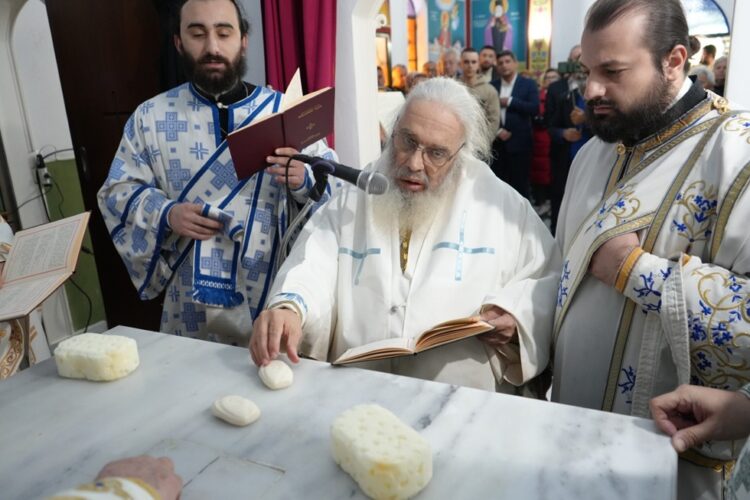 ΕΓΚΑΙΝΙΑΣΘΗΚΕ ΑΠΟ ΤΟΝ ΣΕΒ. ΜΗΤΡΟΠΟΛΙΤΗ ΕΔΕΣΣΗΣ Ο Ι.ΝΑΟΣ ΑΓΙΟΥ ΒΑΣΙΛΕΙΟΥ ΑΓΡΟΣΥΚΙΑΣ ΠΕΛΛΑΣ