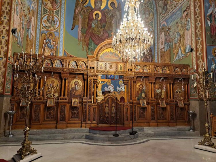 Η ολοκλήρωση του τέμπλου του Αγίου Νικολάου: Ένα σπουδαίο έργο για τον Βόλο