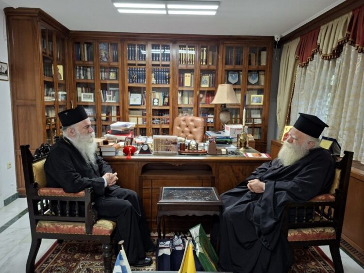 Ο Μητροπολίτης Κυθήρων επισκέφθηκε τον Μητροπολίτη Κορίνθου