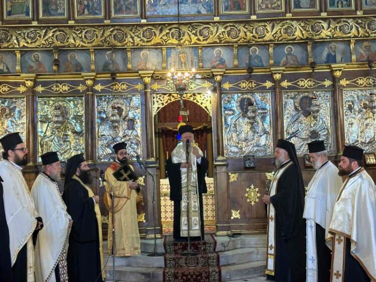 Ο ΕΟΡΤΑΣΜΟΣ ΤΩΝ ΕΙΣΟΔΙΩΝ ΤΗΣ ΘΕΟΤΟΚΟΥ ΣΤΗΝ Ι. ΜΗΤΡΟΠΟΛΗ ΧΑΛΚΙΔΟΣ