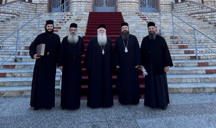 Επίσκεψη του Μητροπολίτου Δημητριάδος στους Μητροπολίτες Αργυροκάστρου και Κορυτσάς