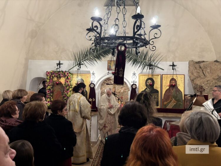 Θεία Λειτουργία στην Κατακόμβη της Αγίας Αικατερίνης Θηβών