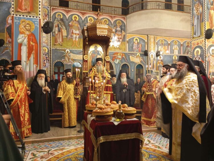 ΕΣΠΕΡΙΝΟΣ ΟΝΟΜΑΣΤΗΡΙΩΝ ΜΗΤΡΟΠΟΛΙΤΟΥ ΚΙΤΡΟΥΣ ΓΕΩΡΓΙΟΥ