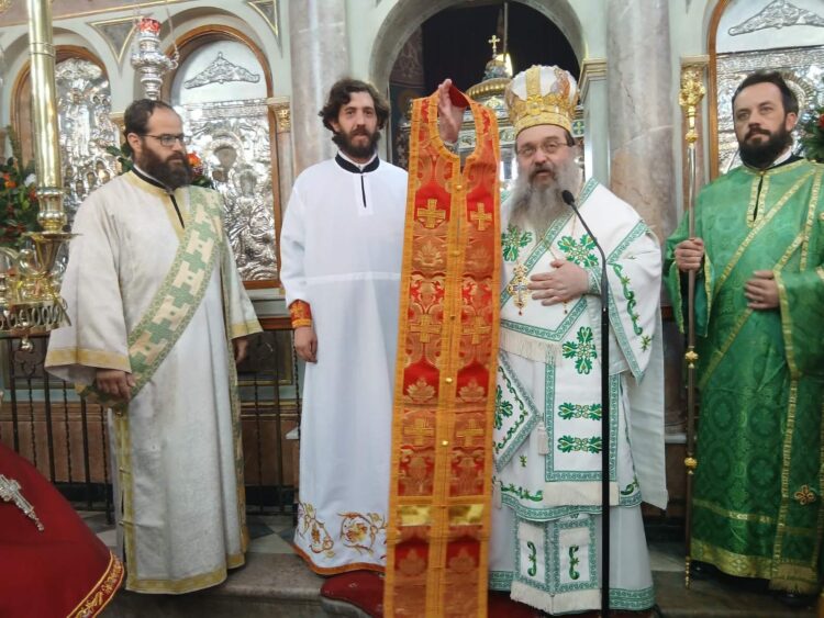 Χειροτονία Πρεσβυτέρου στον Ι.Ν.Κοιμήσεως Θεοτόκου Λατομιτίσσης Χίου