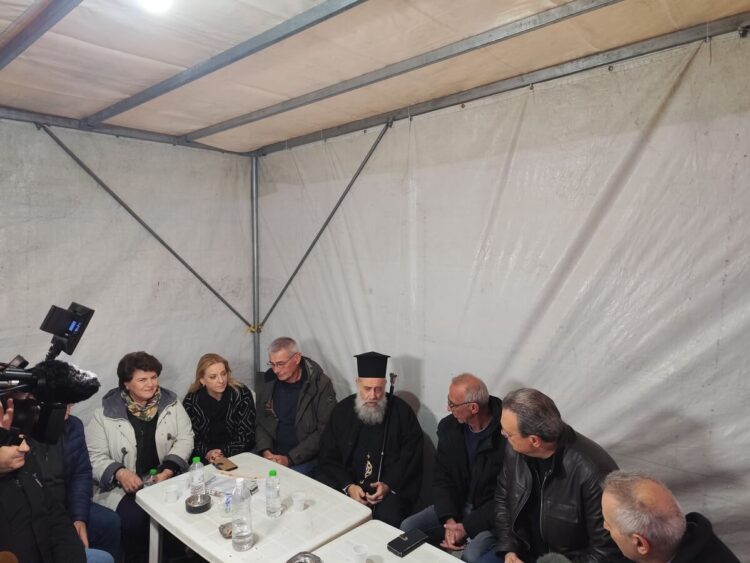 Έμπρακτη στήριξη του Μητροπολίτη Τιμοθέου στους αγρότες της Καρδίτσας