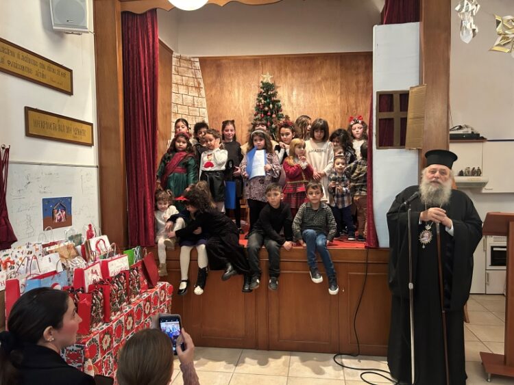 Χριστουγεννιάτικη εκδήλωση Κατηχητικού Σχοελείου Βίβλου Νάξου