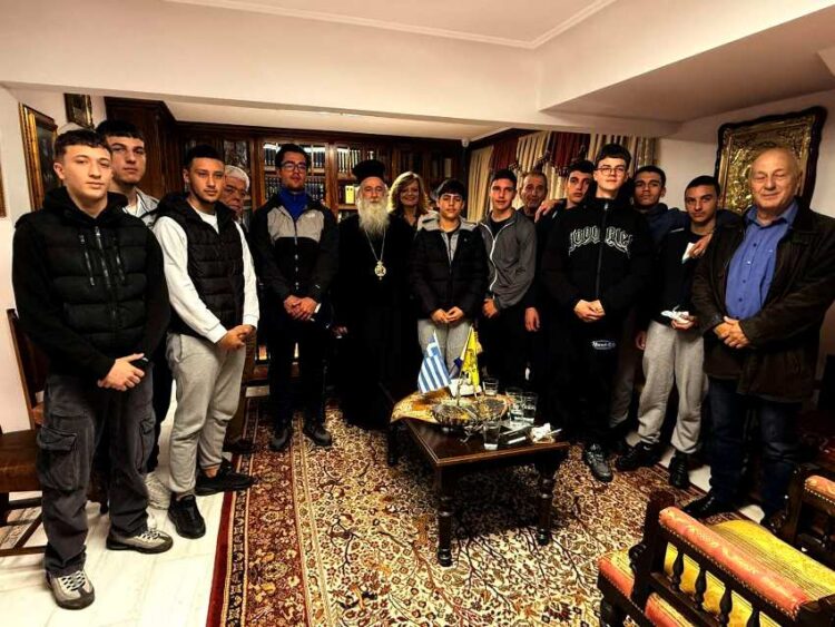 Μαθητές λυκείου επισκέτηκαν τον Μητροπολίτη Κορίνθου