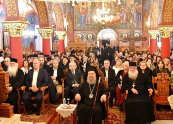 ΛΑΜΠΡΗ ΧΡΙΣΤΟΥΓΕΝΝΙΑΤΙΚΗ ΕΚΔΗΛΩΣΗ ΤΗΣ ΙΕΡΑΣ ΜΗΤΡΟΠΟΛΕΩΣ ΙΕΡΙΣΣΟΥ