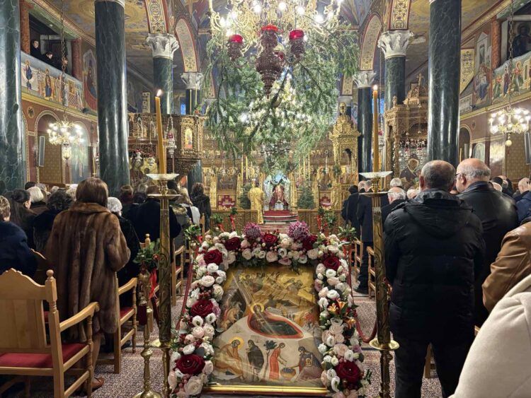 Ἡ ἑορτὴ τῶν Χριστουγέννων στὴν Καστοριά