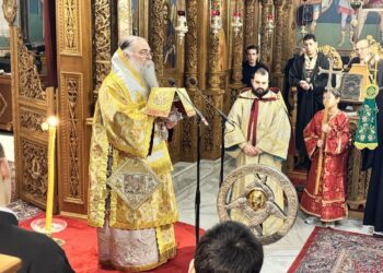 ΑΡΧΙΕΡΑΤΙΚΗ ΘΕΙΑ ΛΕΙΤΟΥΡΓΙΑ ΧΡΙΣΤΟΥΓΕΝΝΩΝ ΣΤΗΝ ΑΡΙΔΑΙΑ