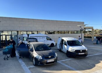 Διανομή δεμάτων για τα Χριστούγεννα από την Ι.Μ. Αλεξανδρουπόλεως