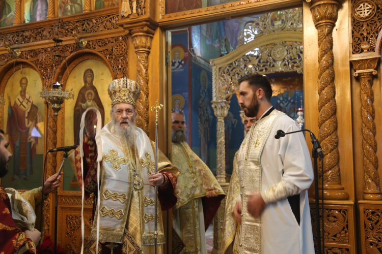 Χειροτονία νέου Πρεσβυτέρου στήν Ἱερὰ Μητρόπολη Ναυπάκτου καί Ἁγίου Βλασίου