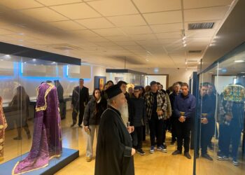 ΣΥΝΑΞΗ ΕΚΦΡΑΣΗΣ ΣΥΓΧΑΡΗΤΗΤΡΙΩΝ ΣΤΟΥΣ ΠΡΩΤΟΕΤΕΙΣ ΦΟΙΤΗΤΕΣ ΑΠΟ ΤΟΝ ΜΗΤΡΟΠΟΛΙΤΗ ΧΑΛΚΙΔΟΣ