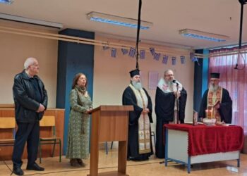 Ευχέλαιο σε μαθητές του 2ου ΓΕΛ και του Προτύπου ΓΕΛ. Λάρισας