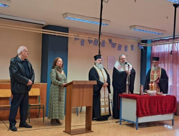 Ευχέλαιο σε μαθητές του 2ου ΓΕΛ και του Προτύπου ΓΕΛ. Λάρισας