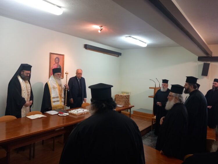 Κοπή βασιλόπιτας από τον Μητροπολίτη  Καλαβρύτων και Αιγιαλείας κ. Ιερώνυμο στα Καλάβρυτα