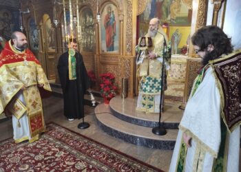 Ο εορτασμός  των Τριών Ιεραρχών στον Ι.Ν. Κοιμήσεως της Θεοτόκου Φαρσάλων