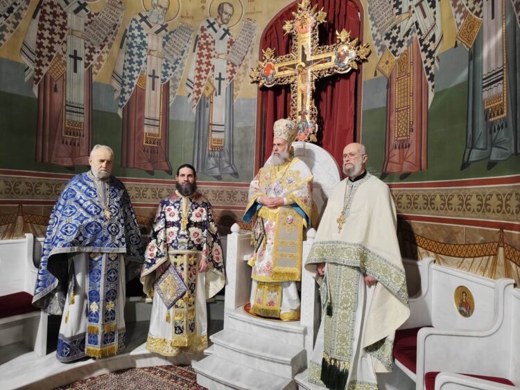 Με λαμπρότητα τα Άγια Θεοφάνεια στην Καρδίτσα